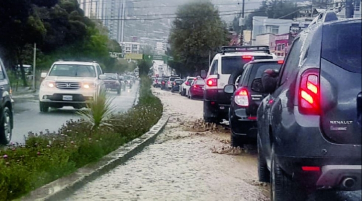 b_46188_senamhi-reporta-ingreso-de-frente-frio-al-pais-y-la-paz-se-vera-afectada-con-descensos-de-temperaturas-lluvias-y-tormentas-electricas-1