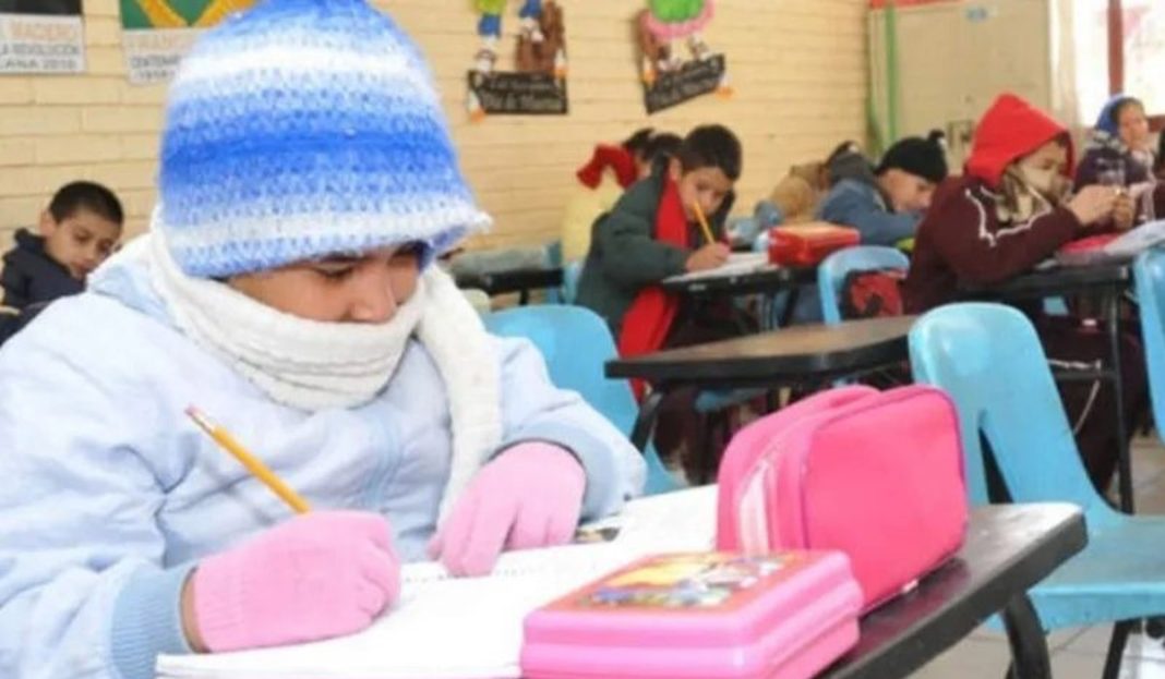 aplican-el-horario-de-invierno-desde-este-martes-en-colegios-de-santa-cruz-2025-06-09