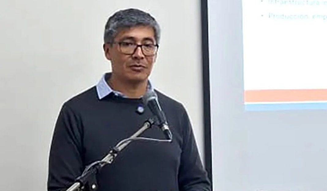 jose-gabriel-espinoza-al-frente-del-ministerio-de-economia-aportara-su-experiencia-tecnica-2025-11-09