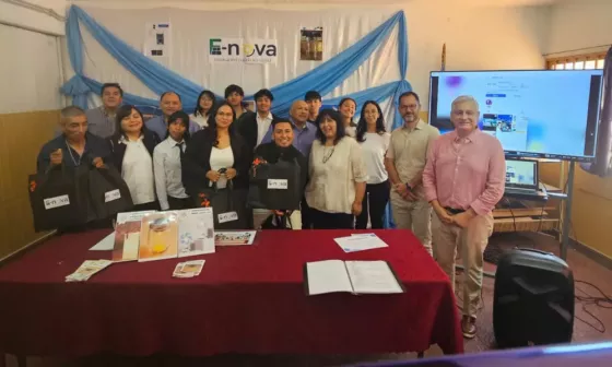 105513-estudiantes-de-tecnica-desarrollaron-lamparas-ecologicas-con-energia-solar-para-comunidades-rurales