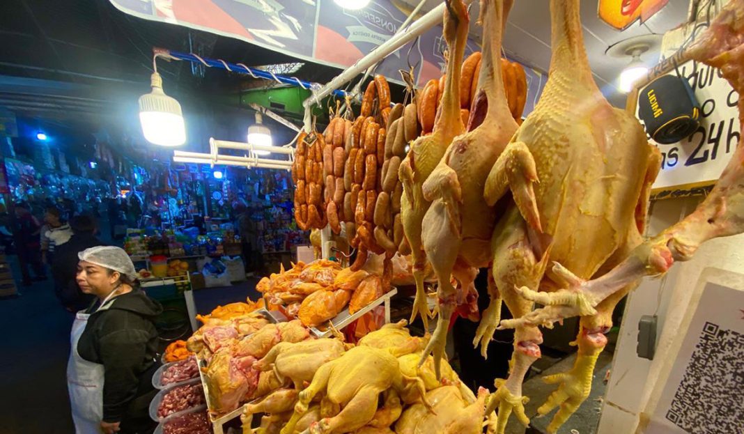 avicultores-preocupados-por-el-bajo-precio-del-pollo-que-desincentiva-al-sector-2026-01-06