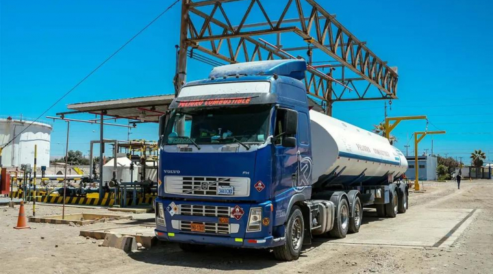 b_57386_decreto-autoriza-a-ypfb-y-a-las-refinerias-importar-petroleo-1