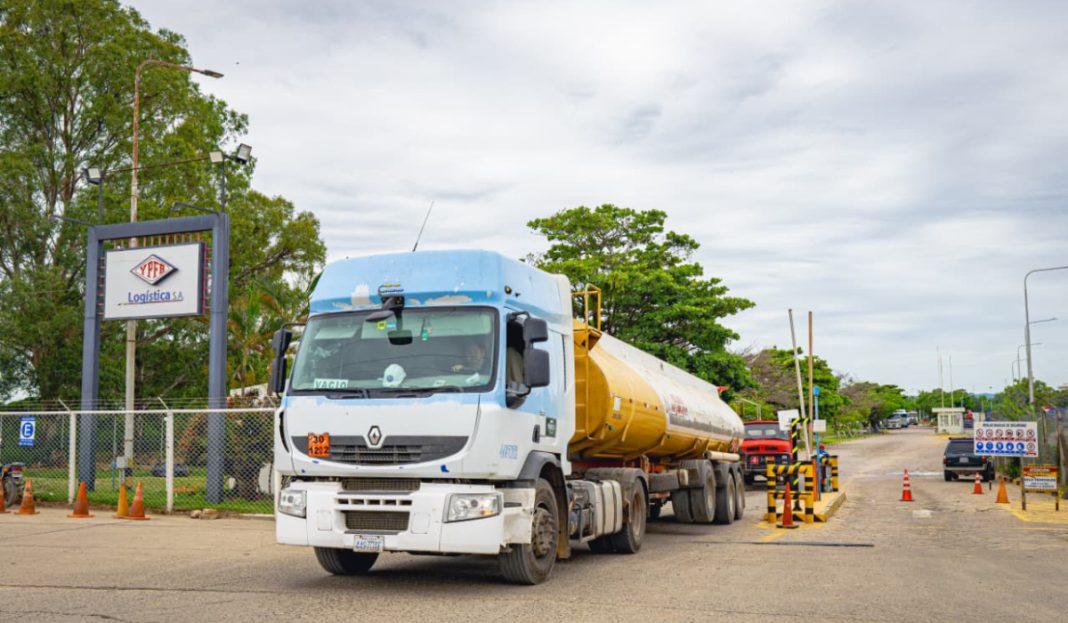 ypfb-programa-el-despacho-gasolina
