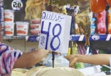 “No alcanza”, dice la gente en la calle, mientras la inflación apunta a dos dígitos en 2026