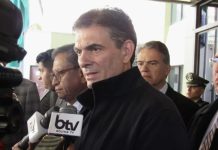 Paz da la razón a la gente por quejas debido al combustible de mala calidad y promete transformación en hidrocarburos