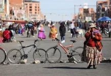 Los alimentos están más caros y los transportistas sufren hambre y frío en las carreteras