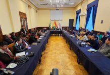Asoma el diálogo: comisión acuerda garantizar asistencia de dirigentes y se perfila reunión