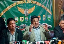 Choferes mantienen paro nacional y rechazan diálogo con el Gobierno este lunes