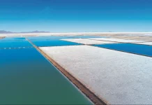 Litio: Bolivia debate su riqueza mientras el mercado mundial avanza
